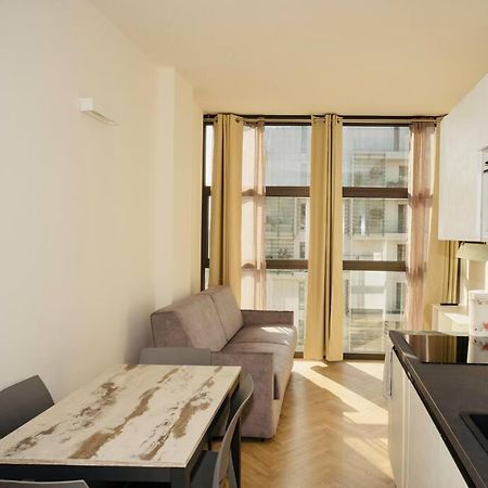 Sky View - Porta Nuova - Appartamento 4 米兰 外观 照片