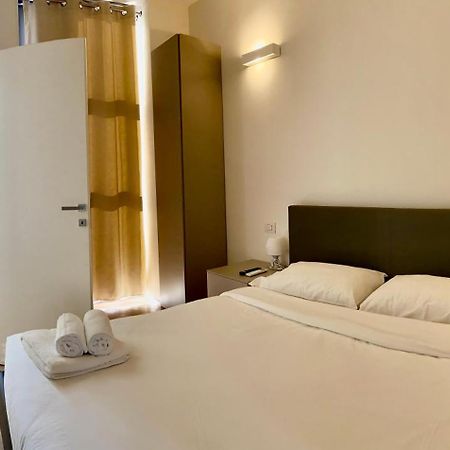Sky View - Porta Nuova - Appartamento 4 米兰 外观 照片
