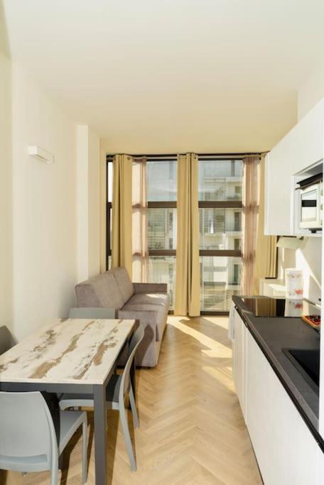 Sky View - Porta Nuova - Appartamento 4 米兰 外观 照片