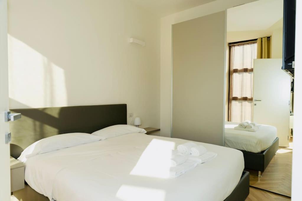 Sky View - Porta Nuova - Appartamento 4 米兰 外观 照片